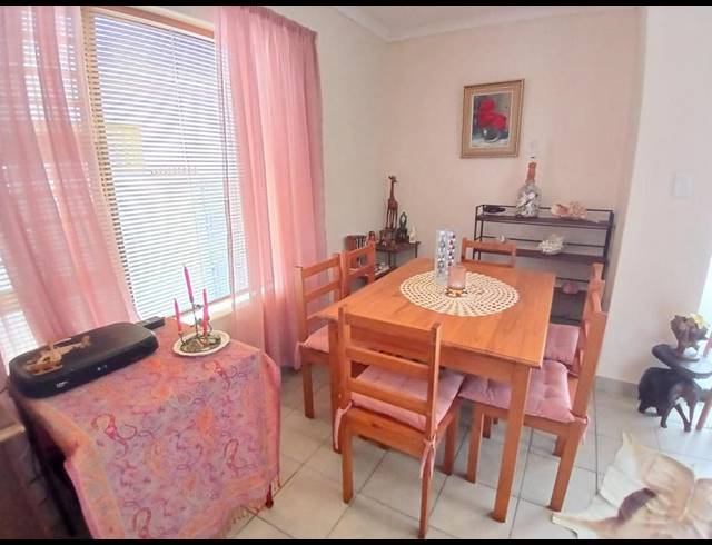 3 BEDROOM HOUSE FOR SALE IN STILBAAI-WES